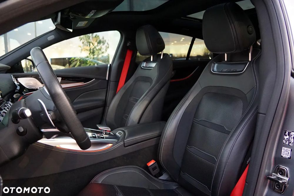 Mercedes-Benz AMG GT 43 4-Matic+ - 16