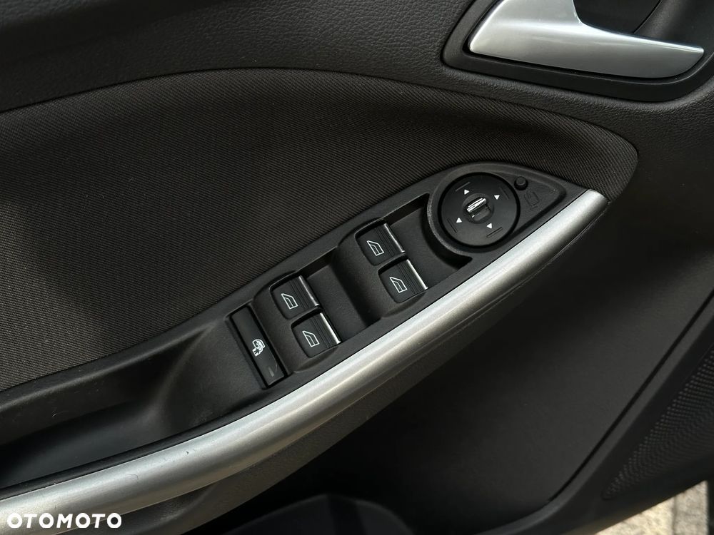 Ford Focus 1.0 EcoBoost STart-Stopp-System TITANIUM - 15