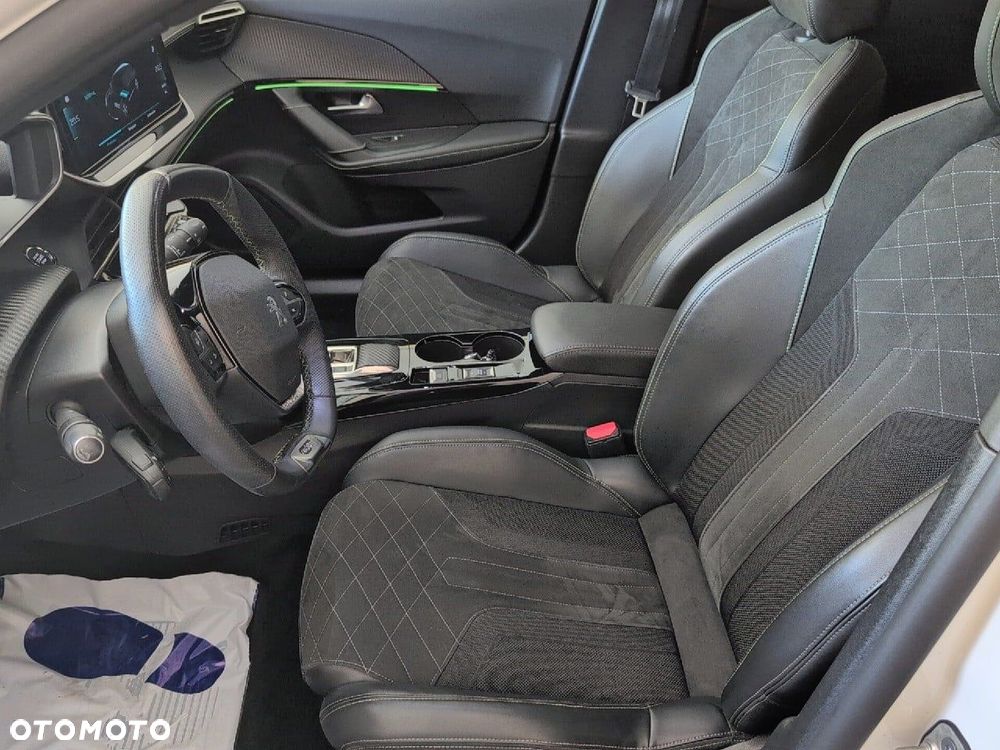 Peugeot 2008 - 31