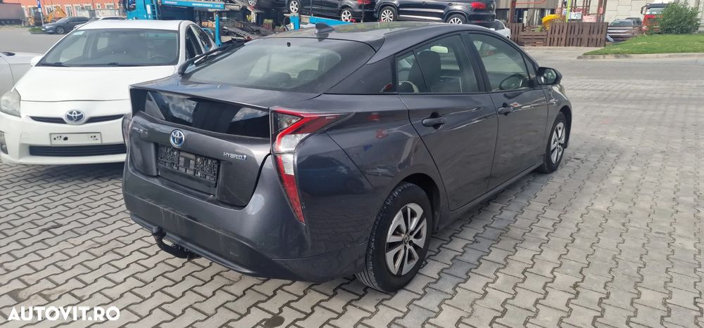 Toyota Prius Hybrid Comfort - 3