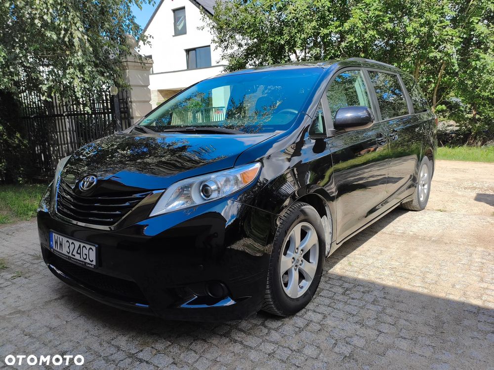 Toyota Sienna 3.5 V6 - 2