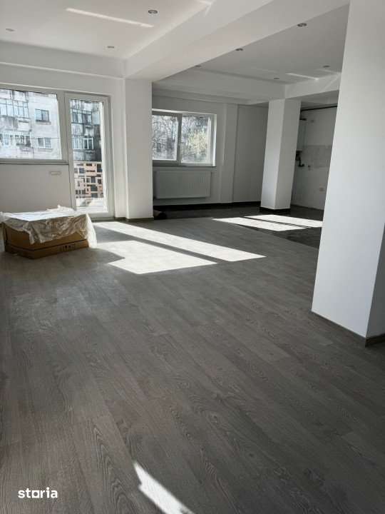 Apartament, 3 camere, 100 mp , zona centrala — fotografia 1