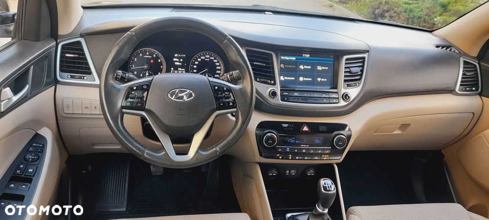 Hyundai Tucson - 8