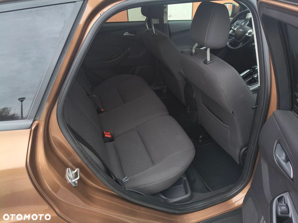 Ford Focus 1.6 TDCi DPF Champions Edition - 18