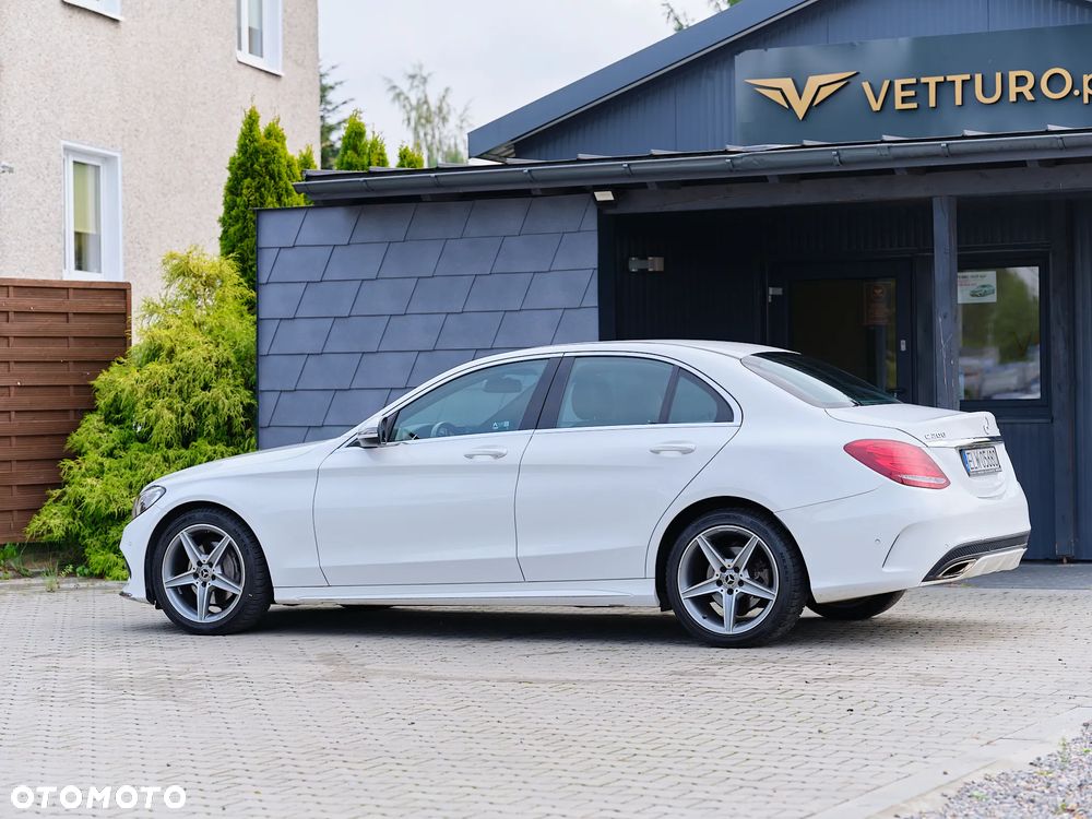 Mercedes-Benz Klasa C 200 4-Matic 9G-TRONIC - 23