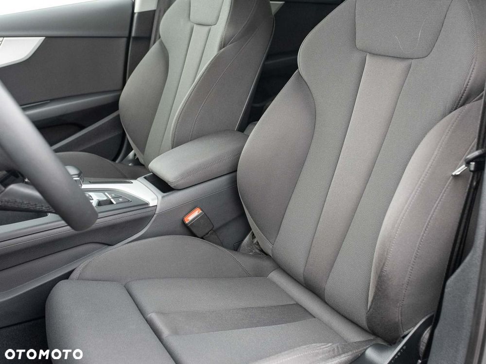 Audi A4 Limousine 35 TFSI mHEV S Line S tronic - 12