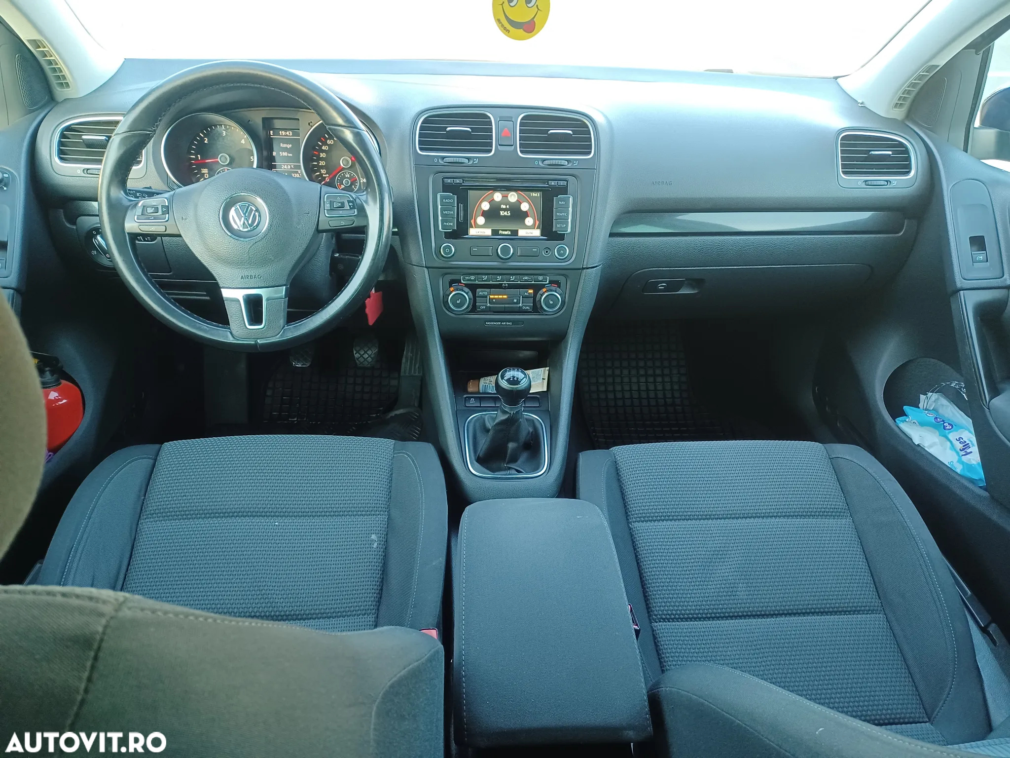 Volkswagen Golf - 6