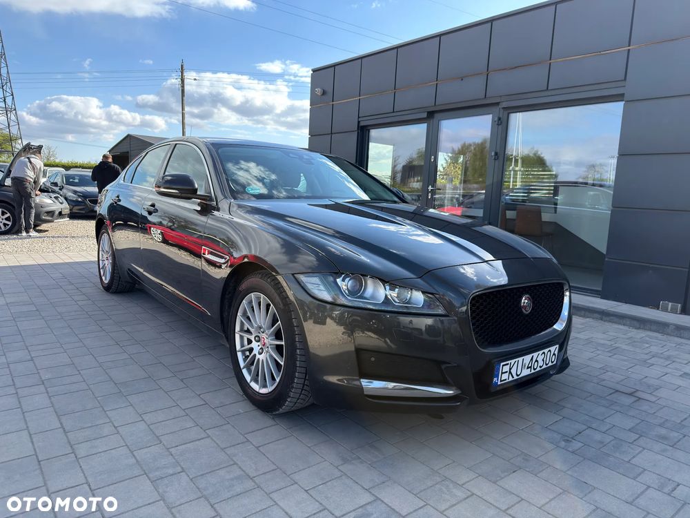 Jaguar XF E-Performance Prestige - 3