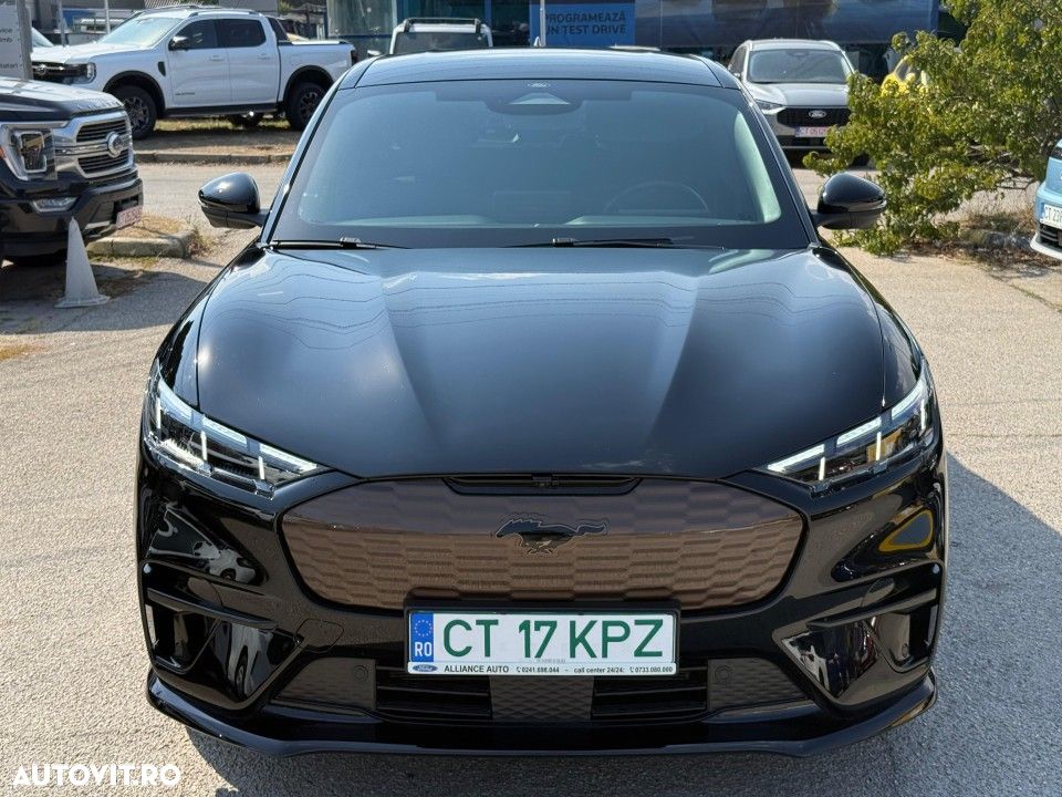 Ford Mustang Mach-E - 5