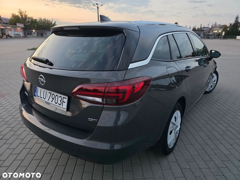 Opel Astra - 10
