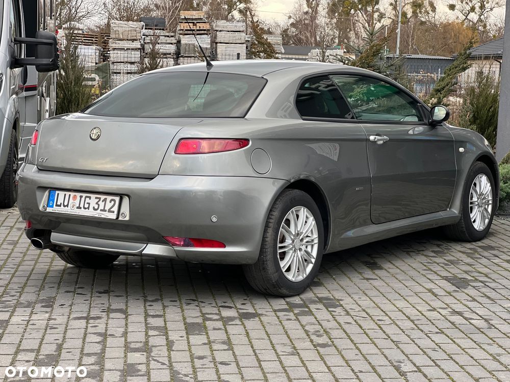 Alfa Romeo GT 2.0 JTS Distinctive Collezione - 7