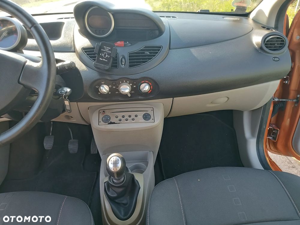 Renault Twingo 1.2 16V Elysee - 15