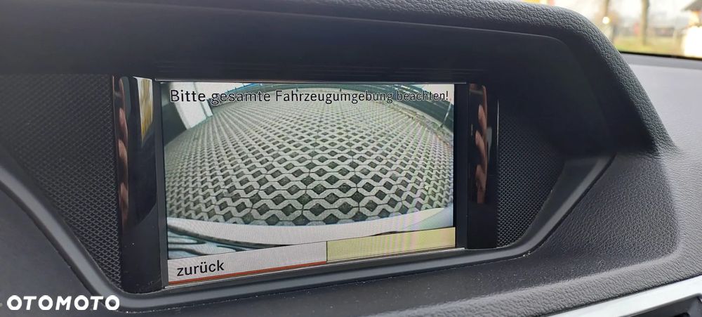 Mercedes-Benz Klasa E - 24