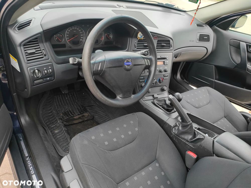 Volvo S60 2.4 D5 - 17