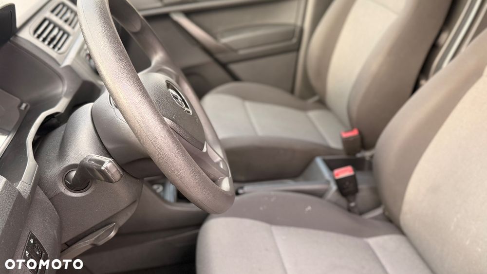 Volkswagen Caddy - 16