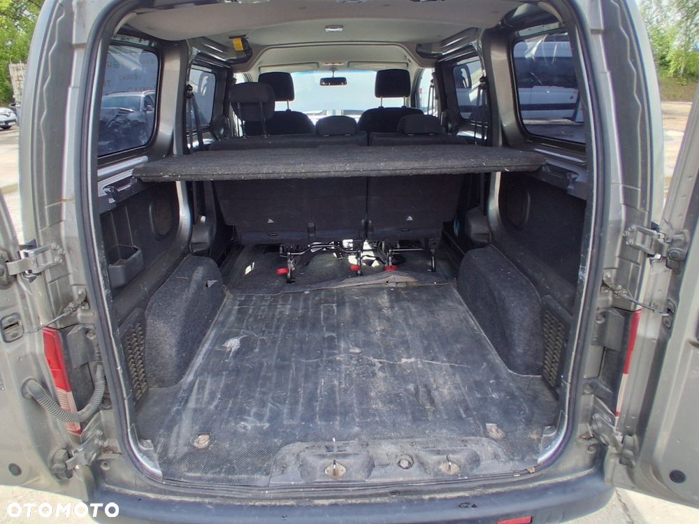 Nissan NV200 - 17