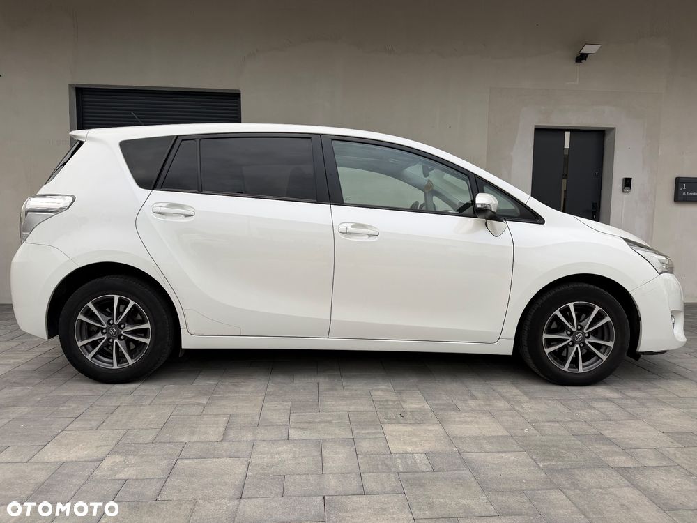 Toyota Verso 2.0 D-4D Active - 4