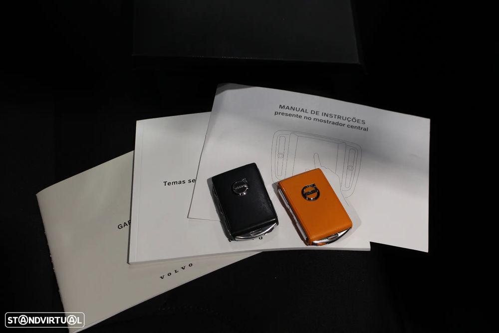 Volvo XC 60 2.0 B4 Momentum - 28