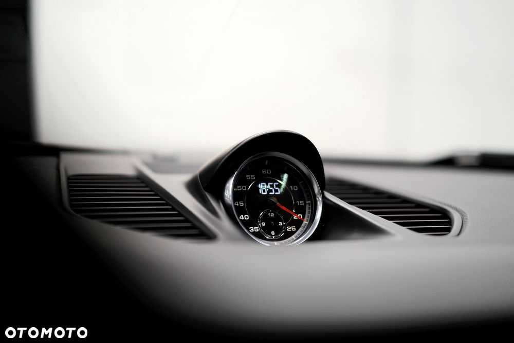 Porsche 911 Carrera S - 37