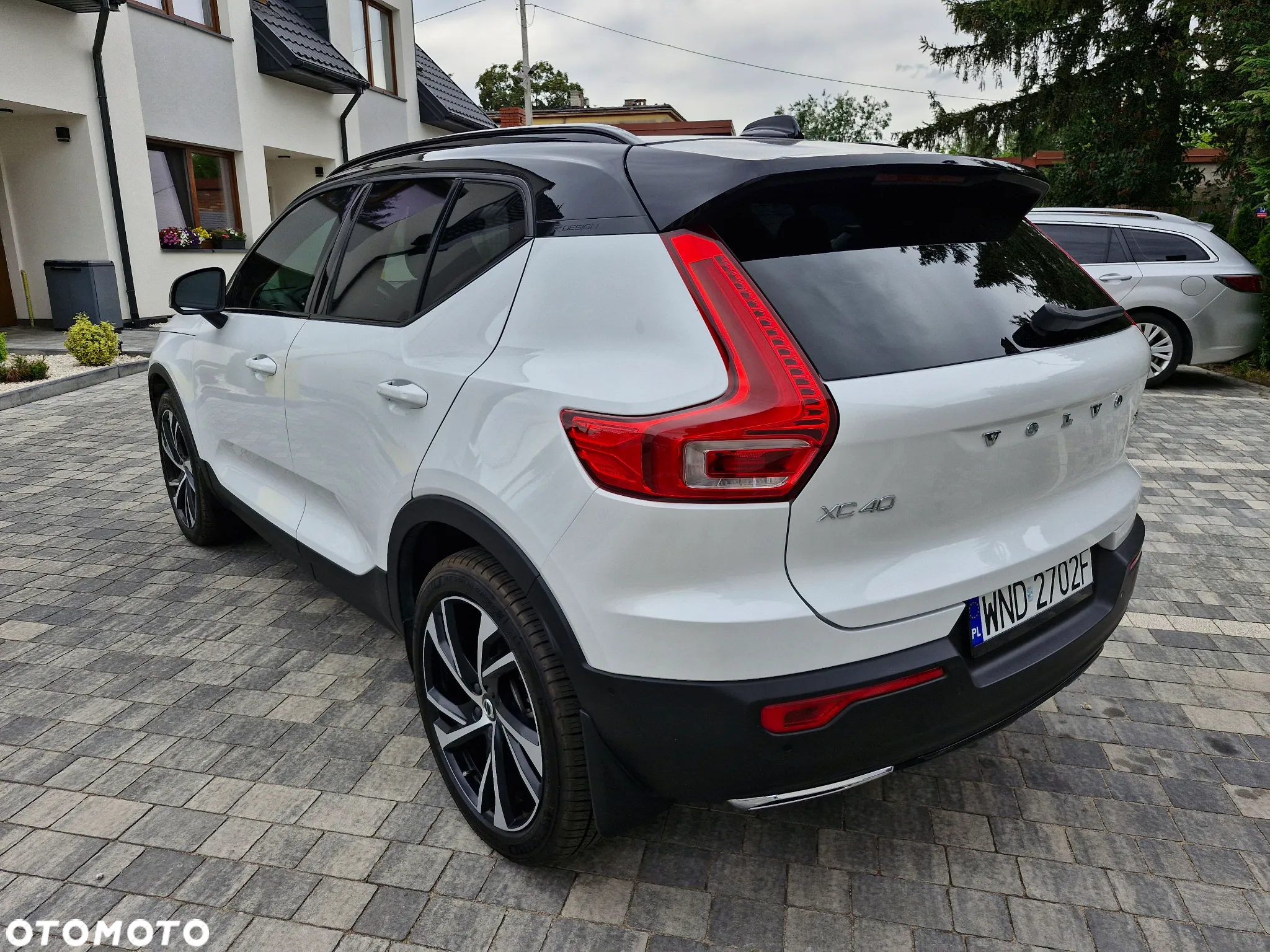 Volvo XC 40 T5 AWD R-Design - 10