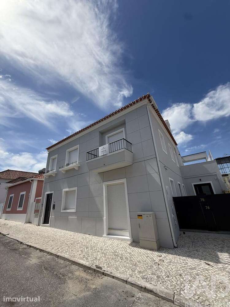 Casa / Villa T6 em União de Freguesias da Cidade de Santarém de 130 m2 - Grande imagem: 3/36
