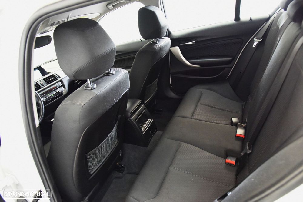 BMW 116 d EfficientDynamics - 21