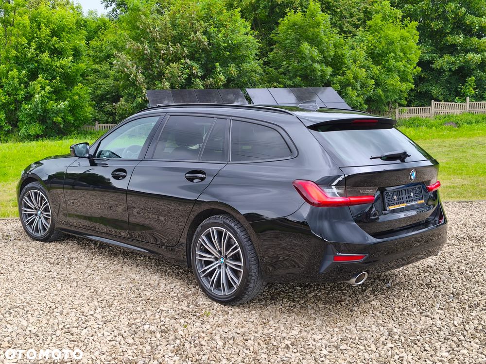 BMW Seria 3 320d Edition M Sport Shadow - 13