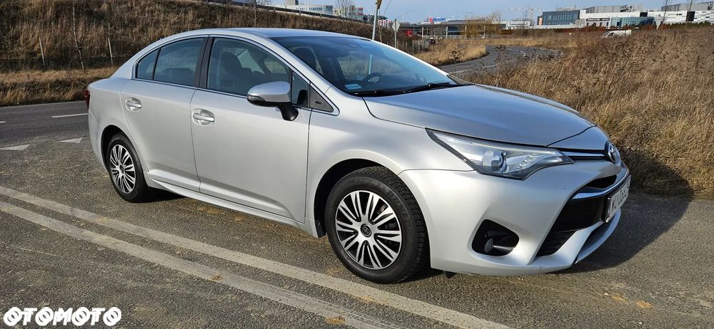 Toyota Avensis 1.8 Active - 3