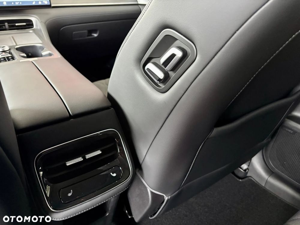 Chery Tiggo 8 1.5 T-GDI Super Hybrid Prestige DCT - 16