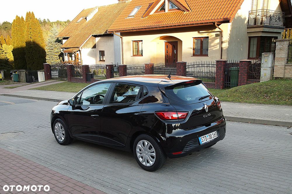 Renault Clio 1.2 16V 75 Experience - 6