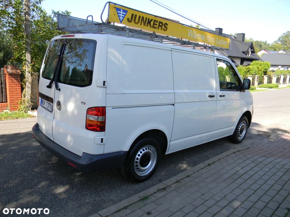 Volkswagen Transporter - 11