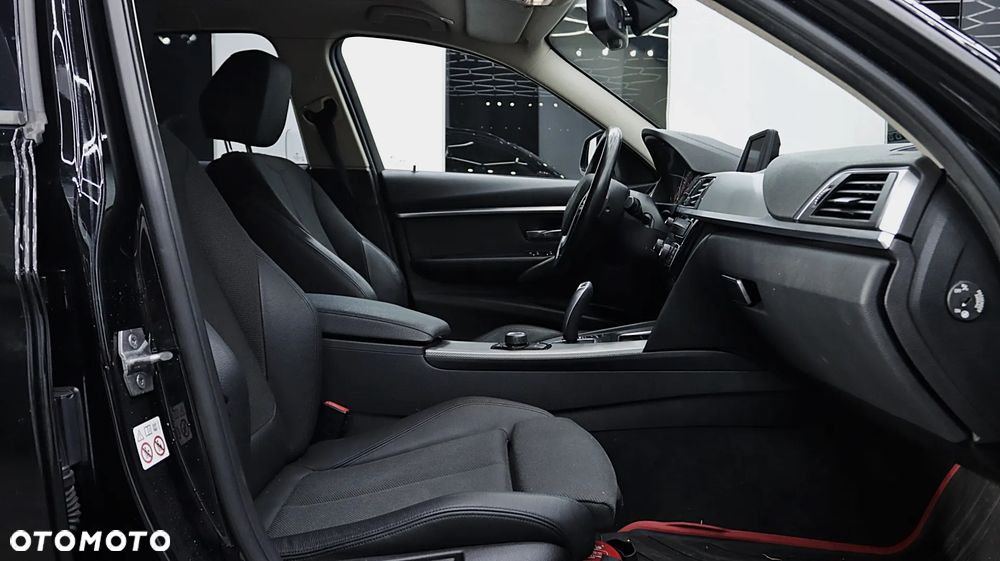 BMW Seria 3 318i GPF Sport Line - 21