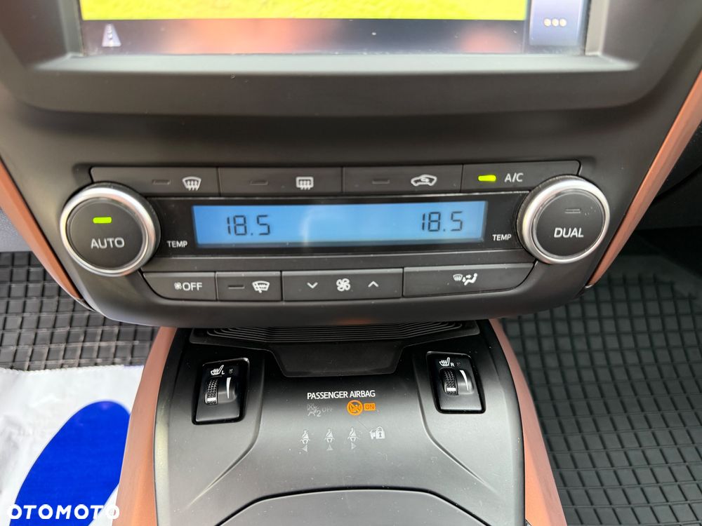 Toyota Avensis Touring Sports 1.8 Edition S+ - 30