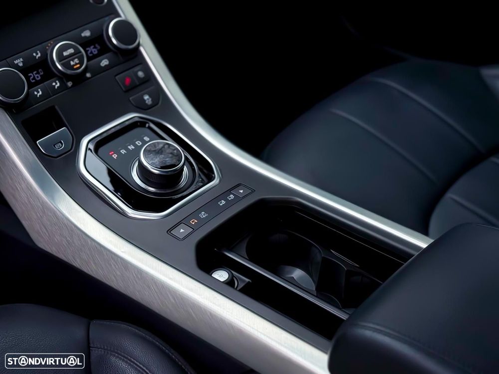 Land Rover Range Rover Evoque 2.0 TD4 SE Dynamic Auto - 23