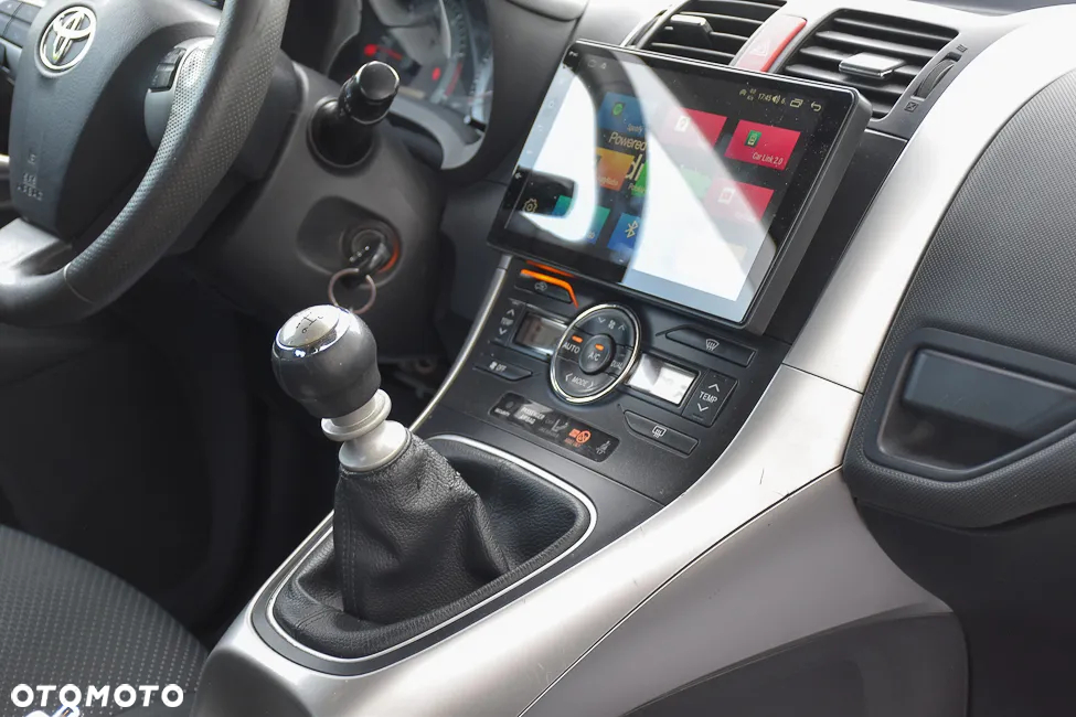 Toyota Auris 2.0 D-4D Prestige - 27