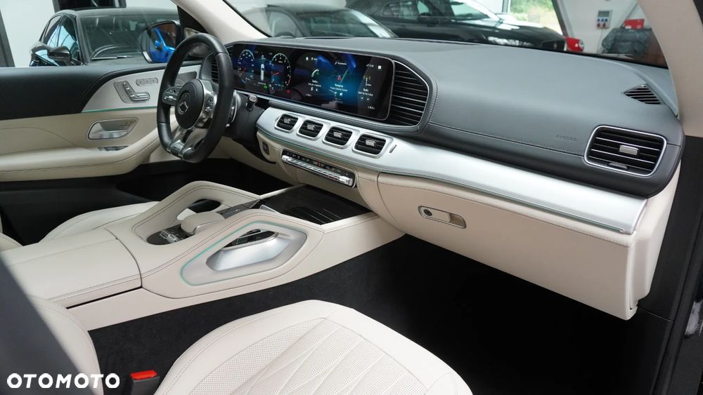 Mercedes-Benz GLS - 8