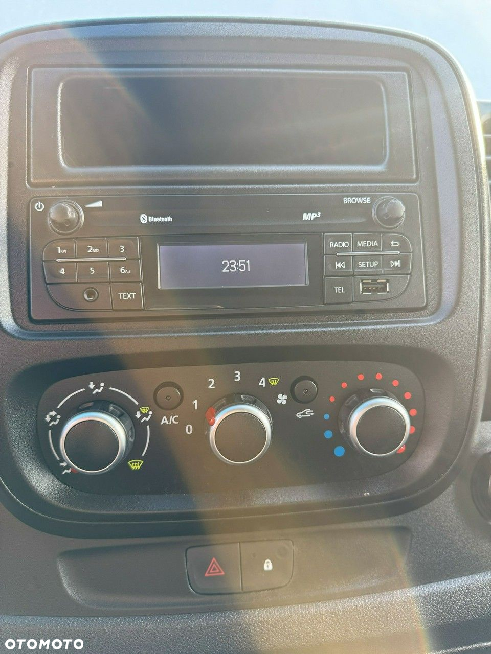 Renault Trafic - 15