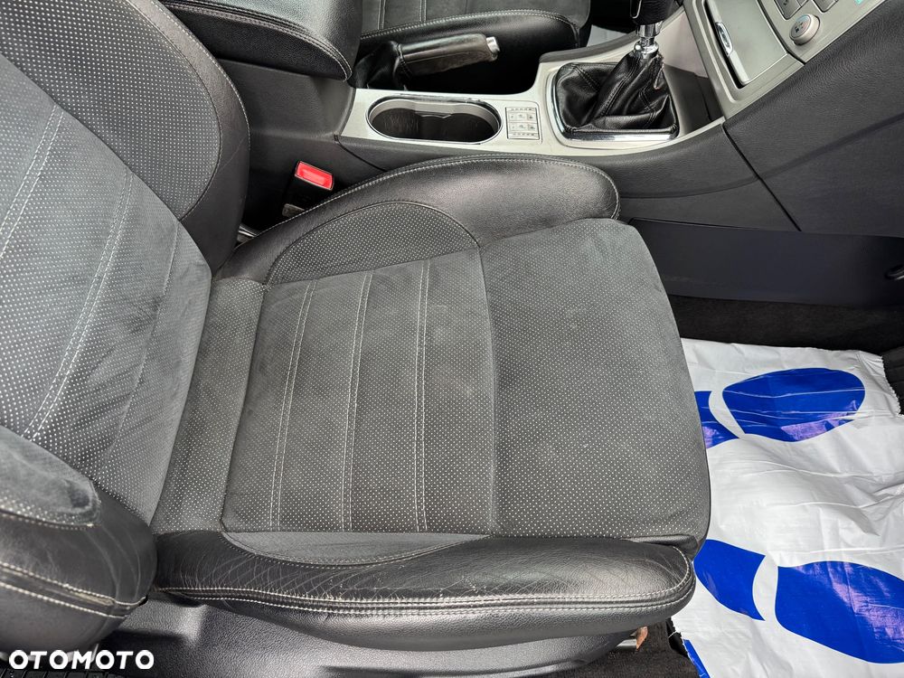 Ford Mondeo 1.8 TDCi Titanium X - 20