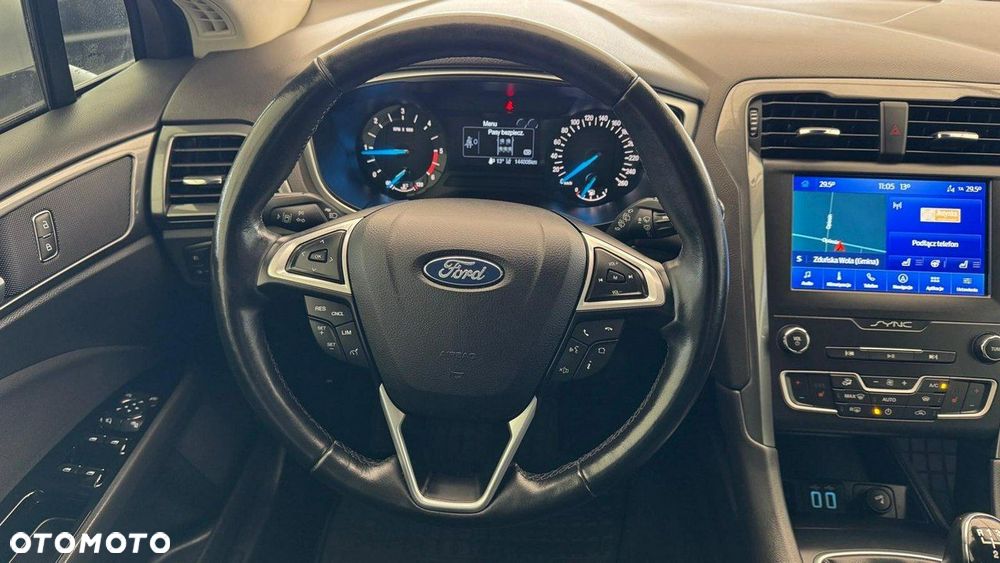 Ford Mondeo - 37