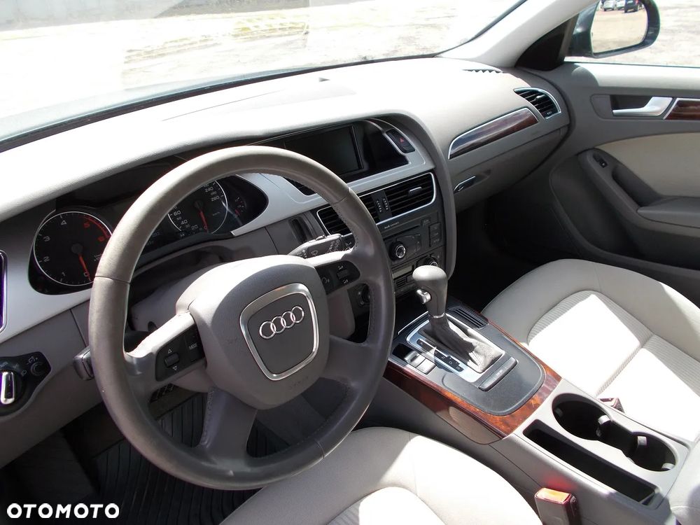 Audi A4 Avant 2.0 TDI Multitronic - 19