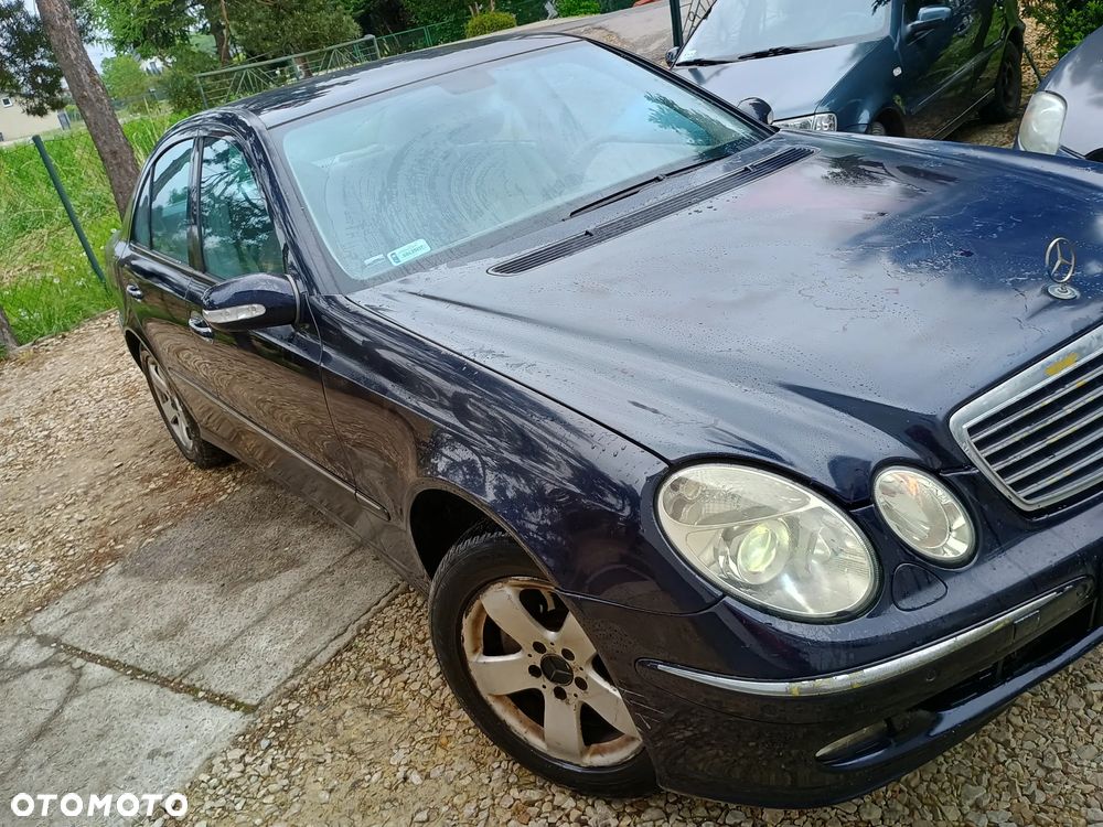 Mercedes-Benz Klasa E 270 CDI Avantgarde - 3
