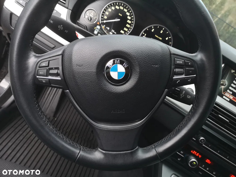 BMW Seria 5 520d Touring Modern Line - 17