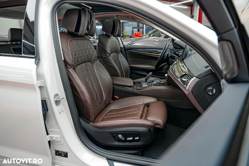 BMW Seria 5 520d Efficient Dynamics Edition Aut. Sport Line - 8