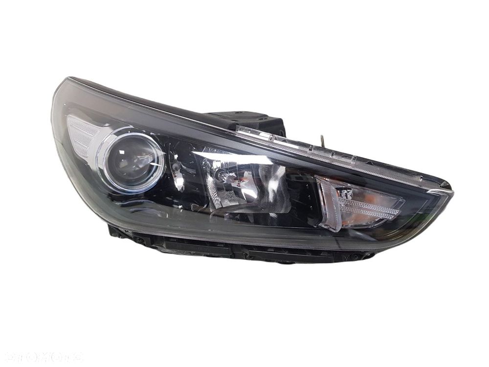LAMPA PRAWA PRZEDNIA PRZÓD SOCZEWKA HYUNDAI I30 3 III FASTBACK 17- ORYGINAŁ EUROPA CZARNA CIEMNA H7 - 1