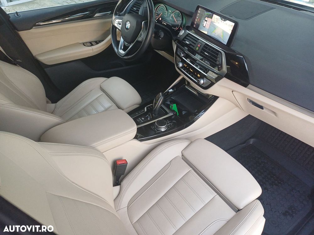 BMW X3 xDrive20d AT Luxury Line - 31