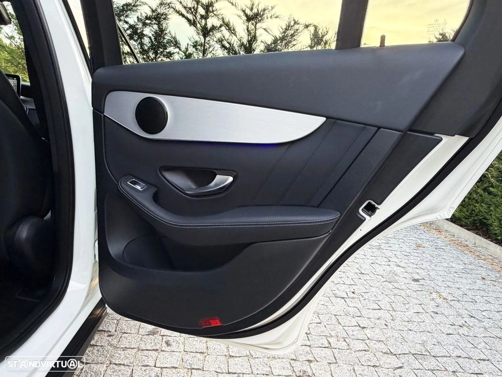 Mercedes-Benz GLC 300 de 4Matic - 26