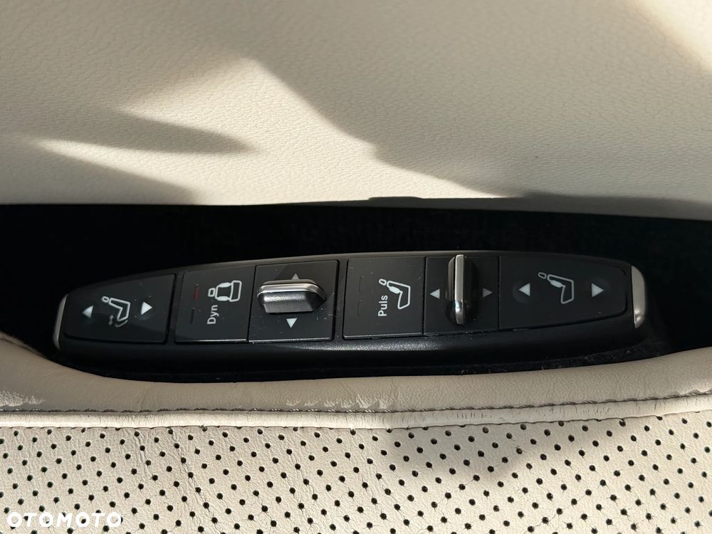 Mercedes-Benz CLS - 17