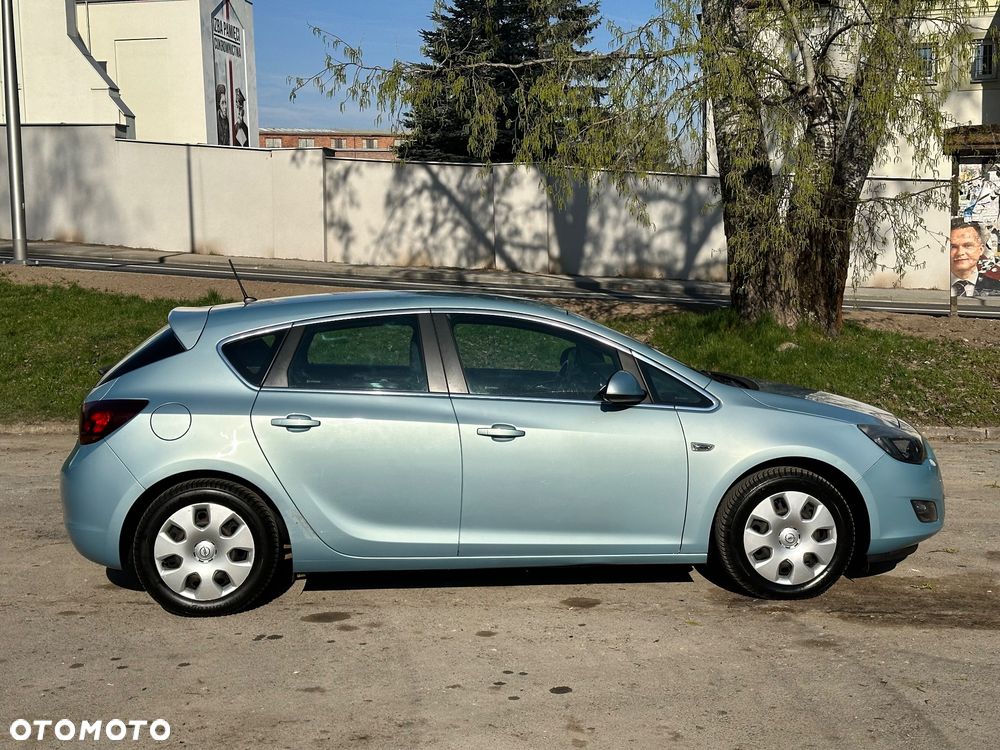 Opel Astra 1.4 T Cosmo - 7