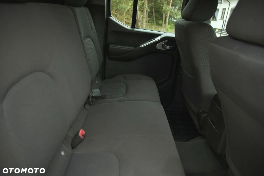 Nissan Navara 2.5 D Platinum - 17