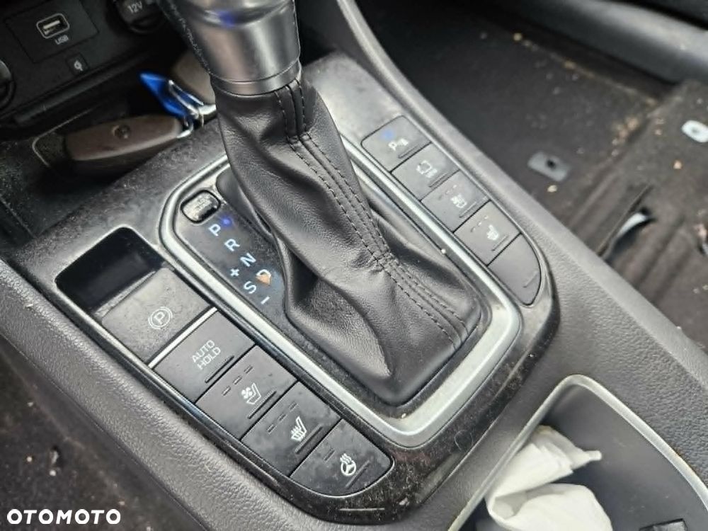 Hyundai IONIQ 1.6 GDI Premium - 7